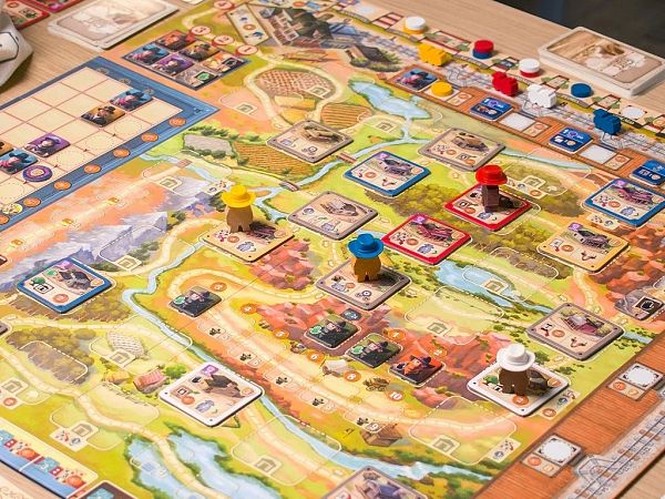 Družabna igra Great Western Trail