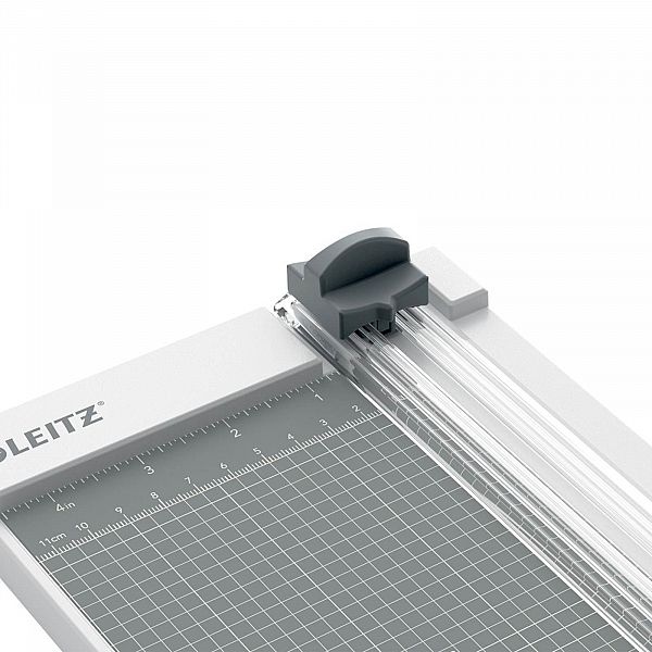 Rezalnik Leitz Precision Home A4 8 listni