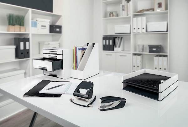 Spenjač 30L Leitz WOW 5502 črn