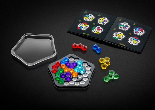 Miselna igra Smart Games IQ Pentagon