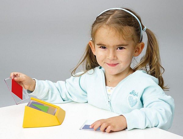 Miselna igra Smart Games Colour Code