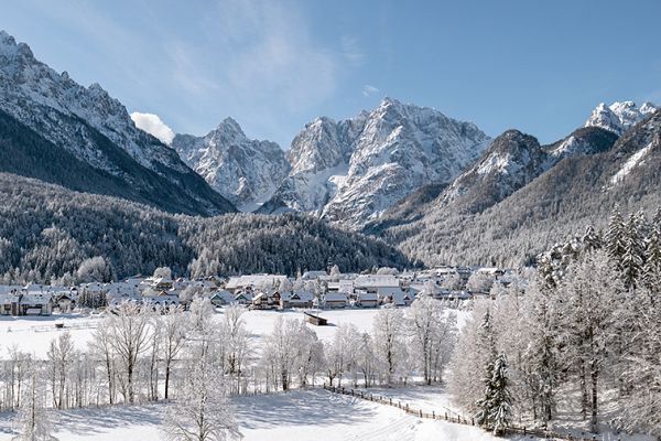 Koledar stenski 2027 JM Lepa Slovenija