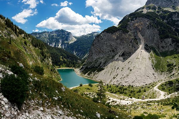 Koledar stenski 2027 JM Gremo na lepše po Sloveniji