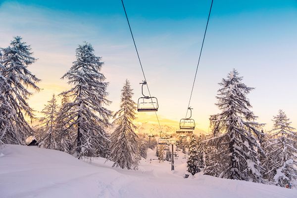 Koledar stenski 2027 JM Gremo na lepše po Sloveniji