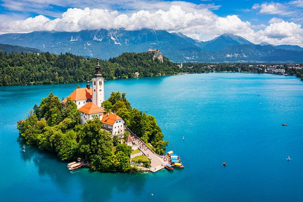 Koledar stenski 2027 JM Gremo na lepše po Sloveniji