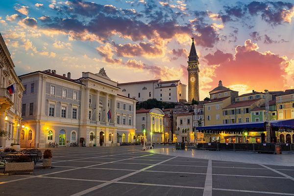 Koledar stenski 2027 JM Gremo na lepše po Sloveniji