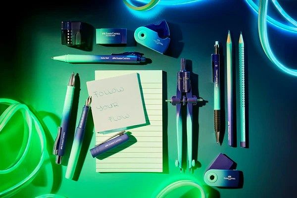 Tehnični svinčnik Faber-Castell Grip Buzzing Blue 0,7